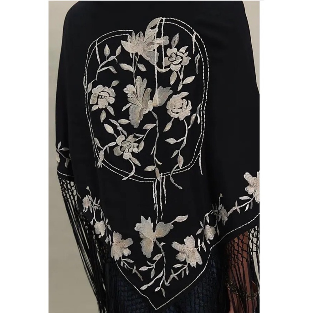 Free People Promise Me Forever Piano Shawl boho Black White One Size New NWT - Picture 2 of 5